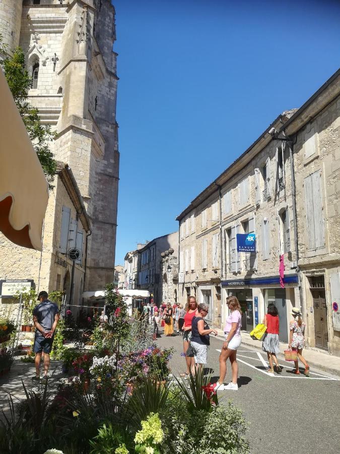 Gite Des Remparts A Lectoure Exterior foto